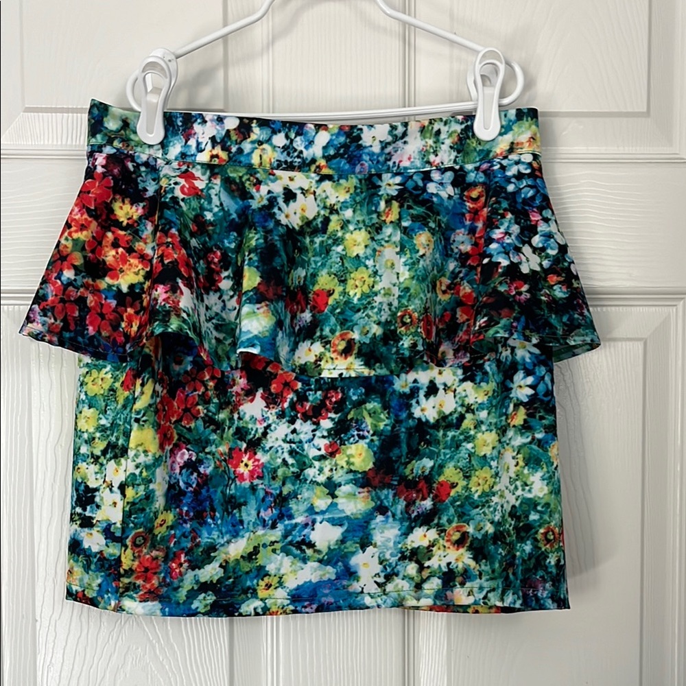 L'ATISTE Statement Peplum Mini Skirt with Artistic Floral Print